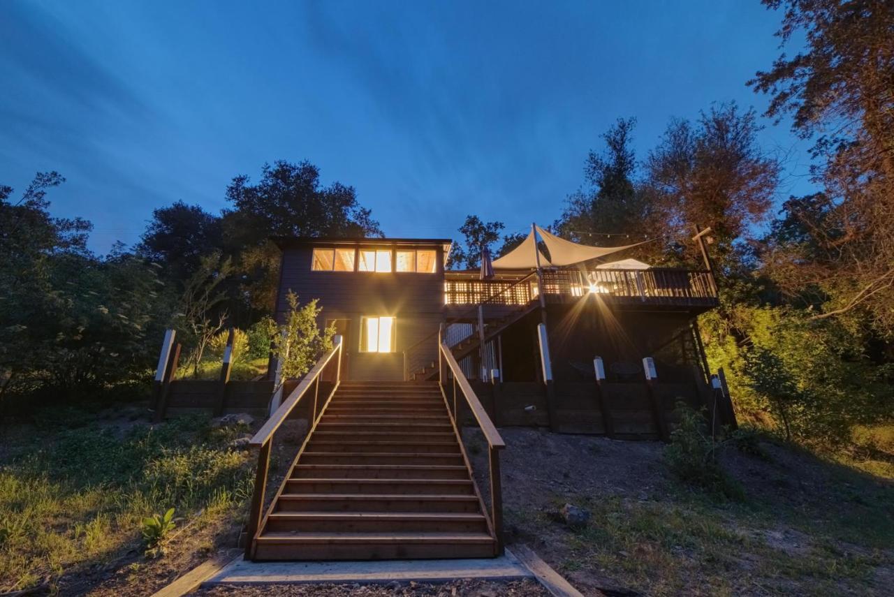 Rivers Breeze Relaxing Riverside Cabin With Private Suite Kayaks Healdsburg Esterno foto