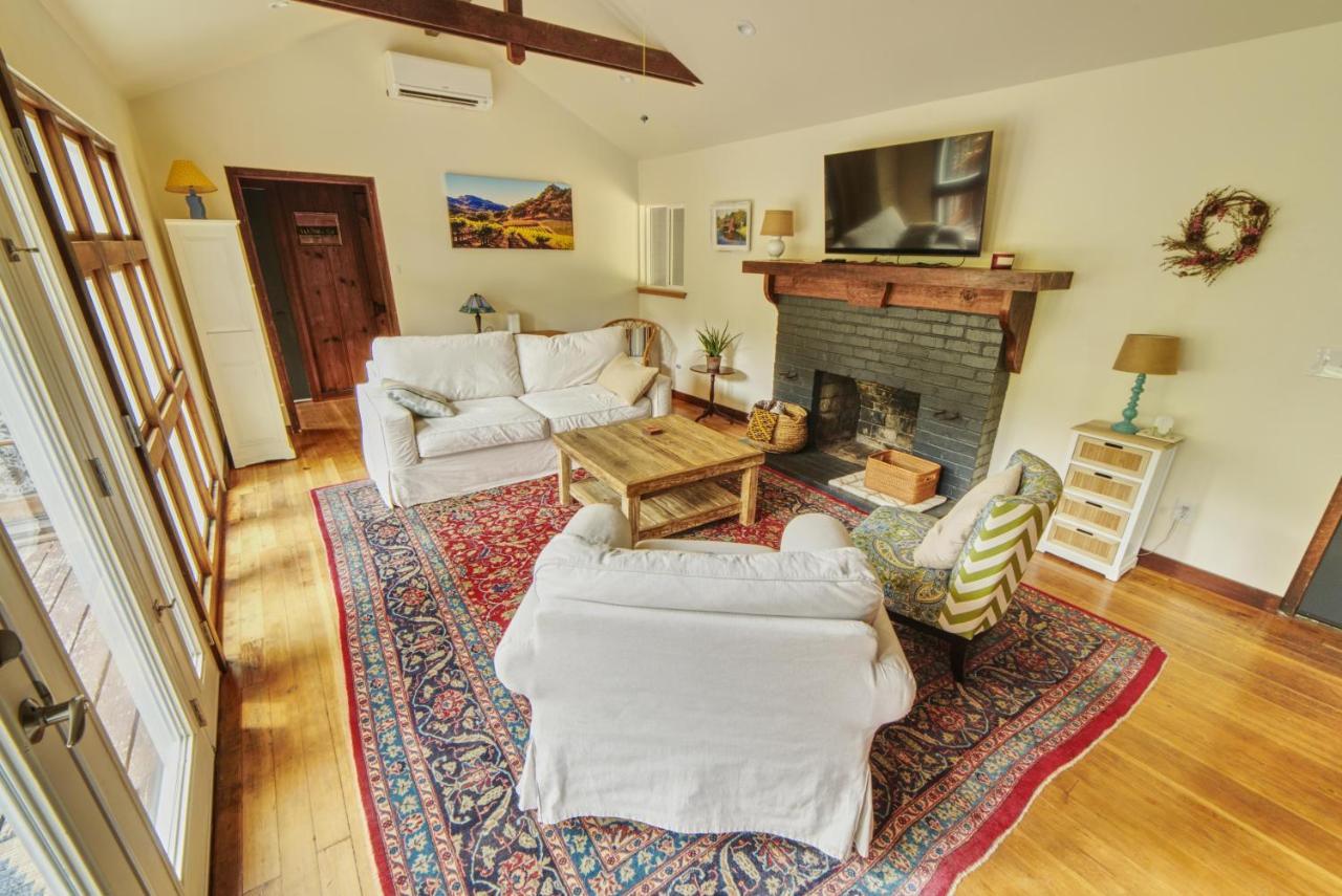 Rivers Breeze Relaxing Riverside Cabin With Private Suite Kayaks Healdsburg Esterno foto